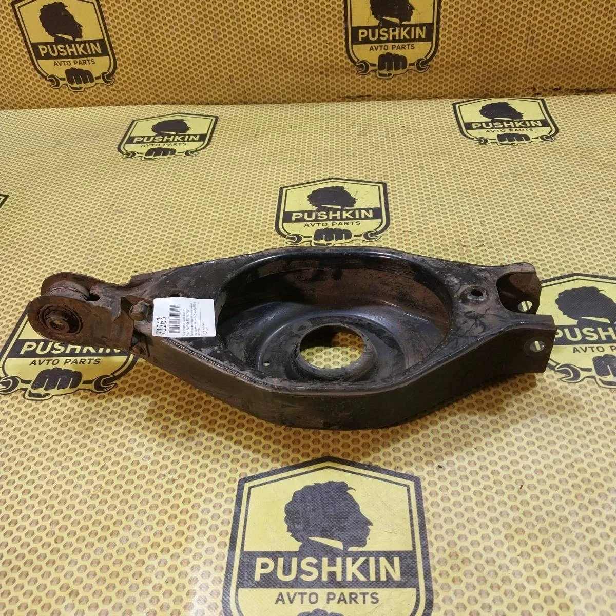 Рычаг нижний Nissan Pathfinder 2008 551B0EB300 R51 YD, задний левый