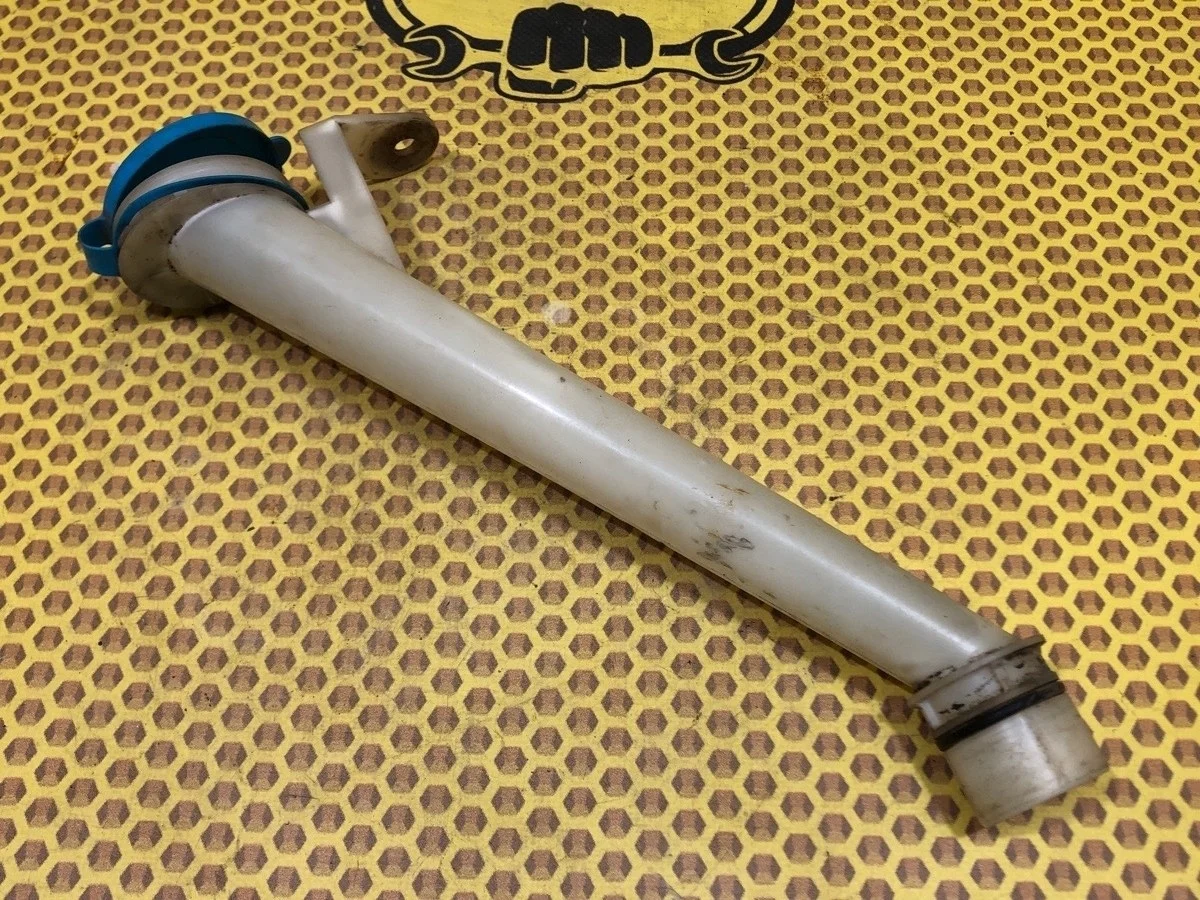 Горловина заливная бачка омывателя Nissan X-Trail 2008 28915JG000 T31 MR20DE