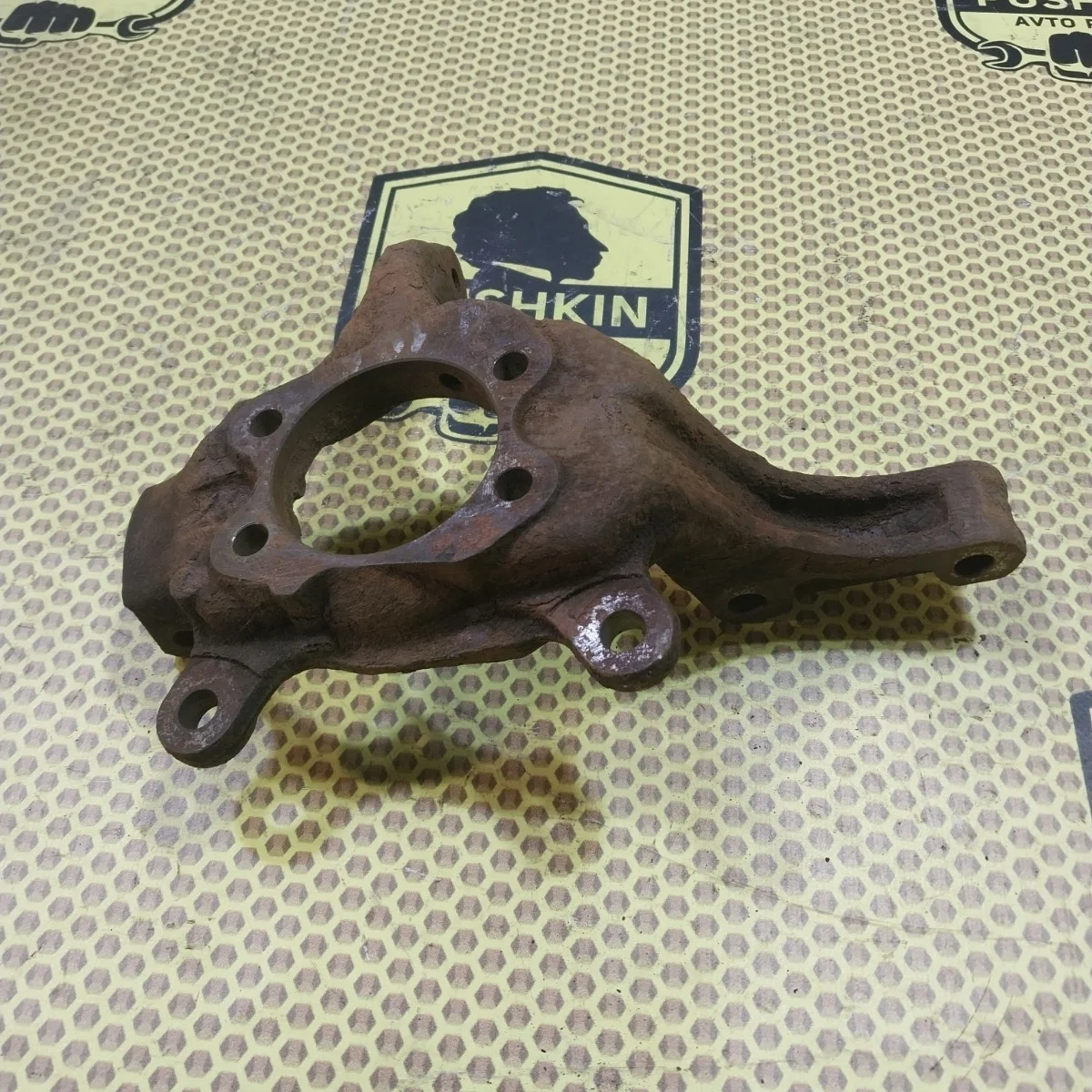 Кулак поворотный цапфа Nissan Qashqai 2009 40014JD000 J10, передний правый