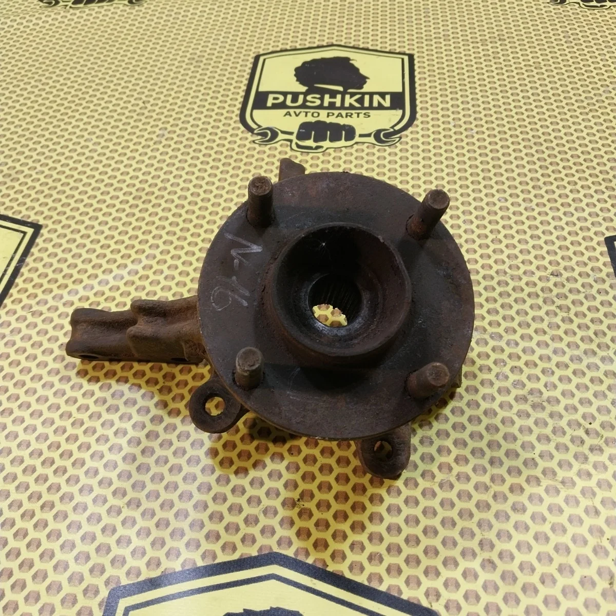 Кулак поворотный цапфа Nissan Almera 2005 400154M400 N16, передний левый