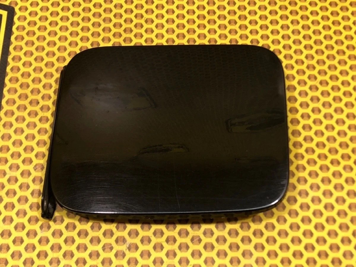 Лючок топливного бака Nissan Juke 2013 G88301KAMA F15 HR16DE