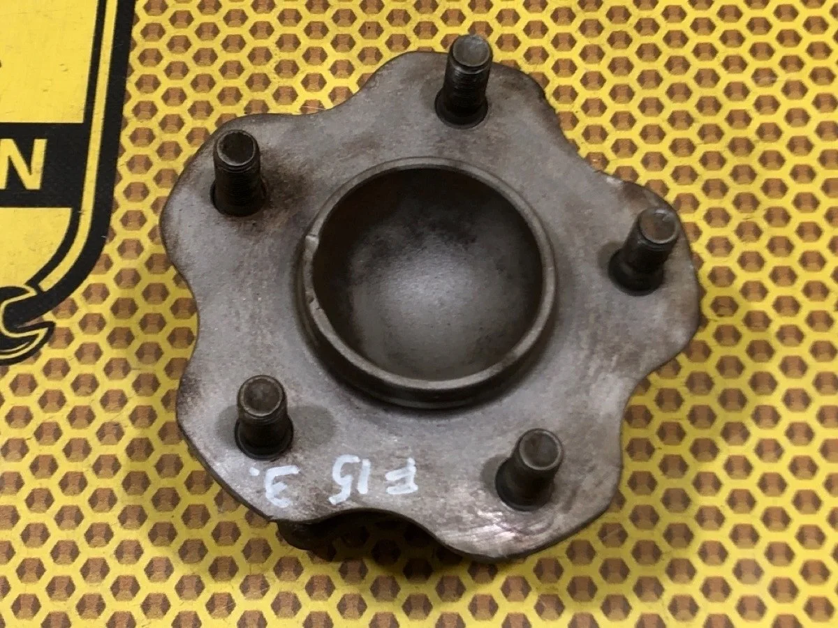 Ступица Nissan Juke 2013 432021KA0A F15 HR16DE, задняя левая