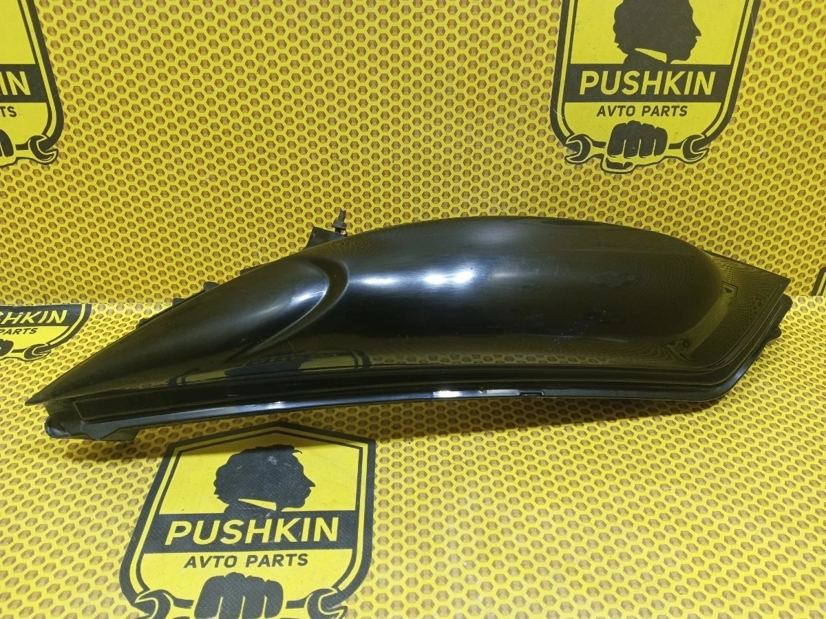 Габарит Nissan Juke 2013 261201KL0B F15 HR16DE, правый