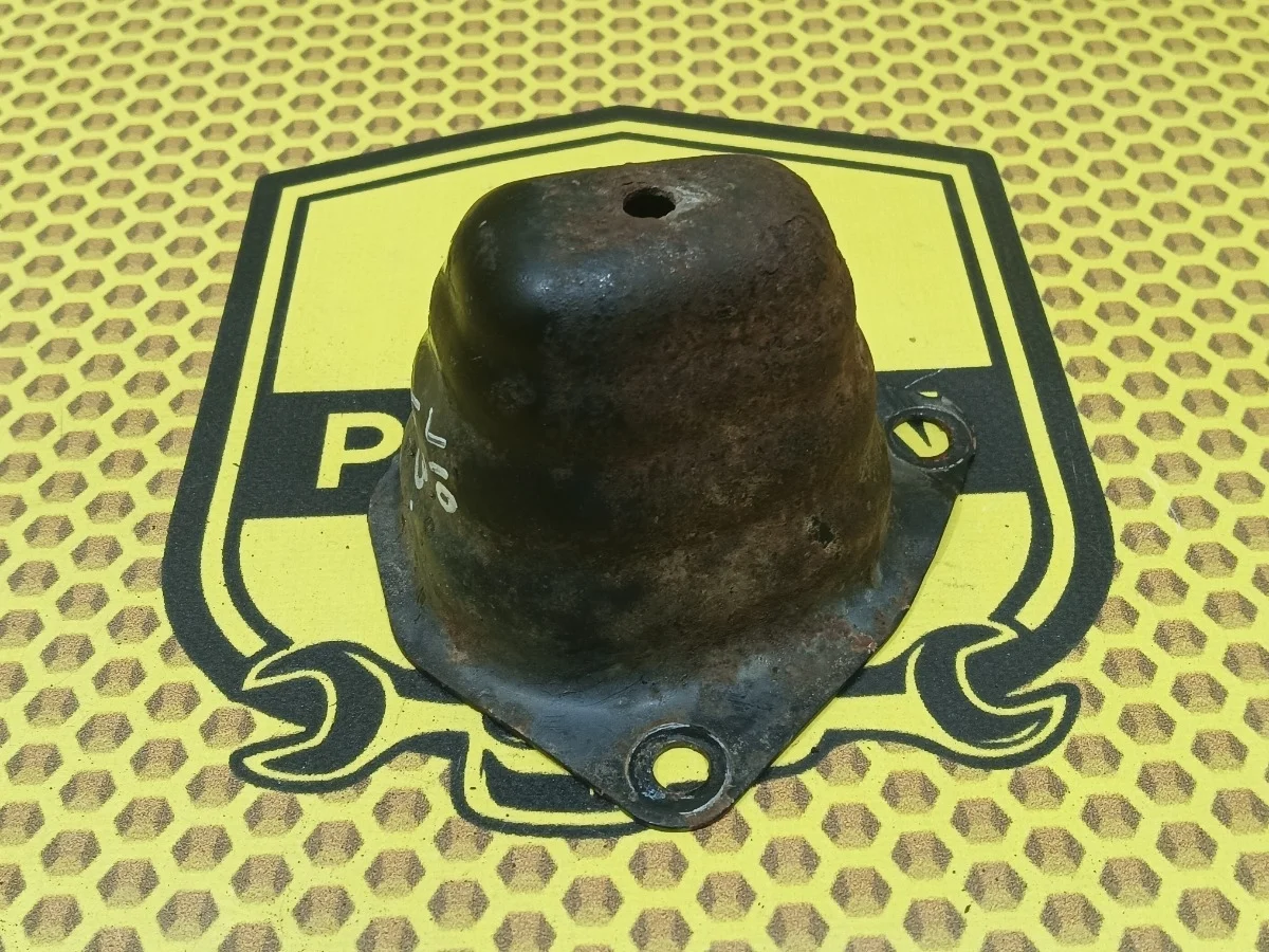 Кронштейн усилителя бампера Nissan Qashqai 2008 85213JD00A J10E K9K, задний левый