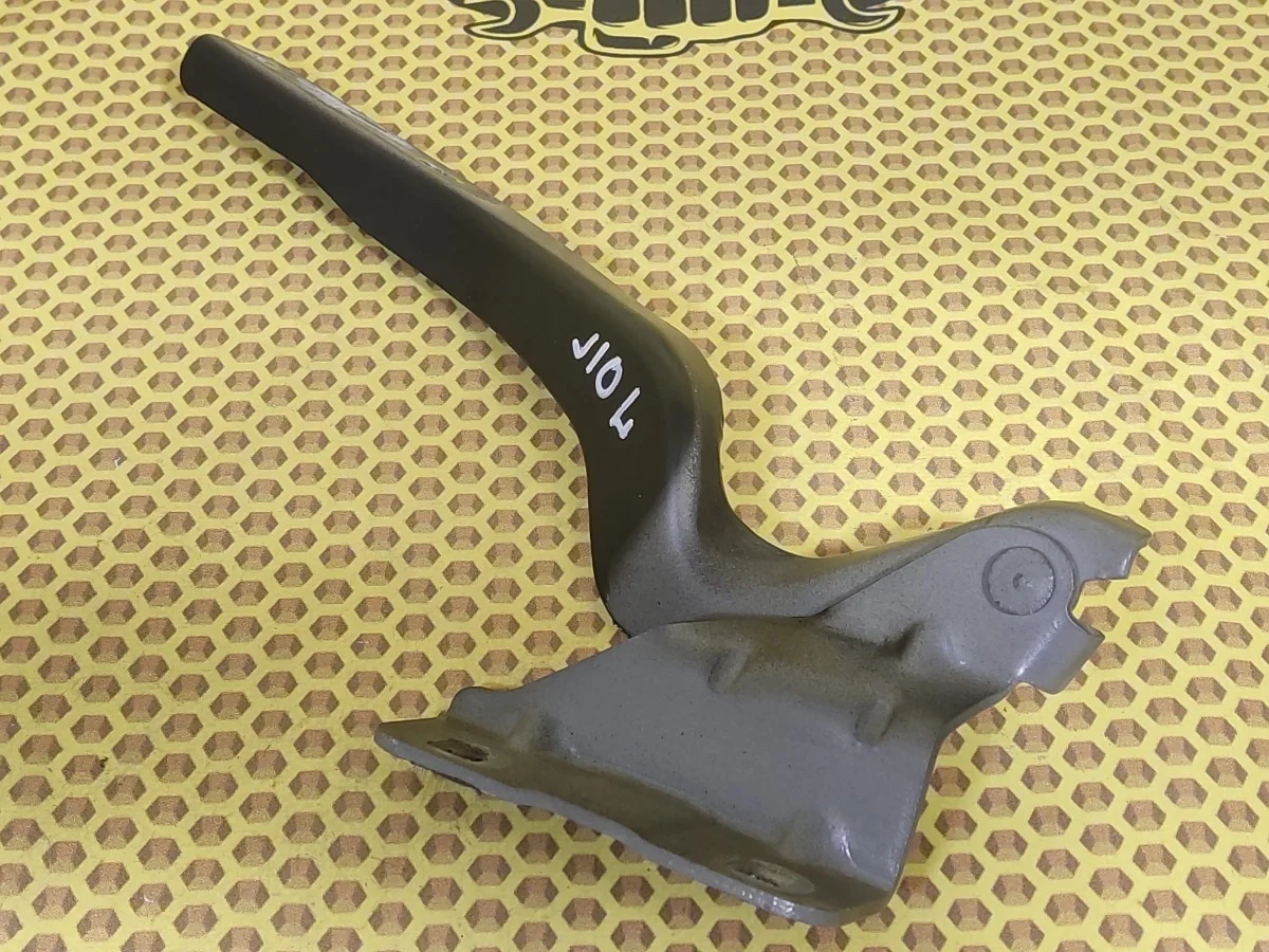 Петля капота Nissan Qashqai 2008 65401JD000 J10E K9K, левая