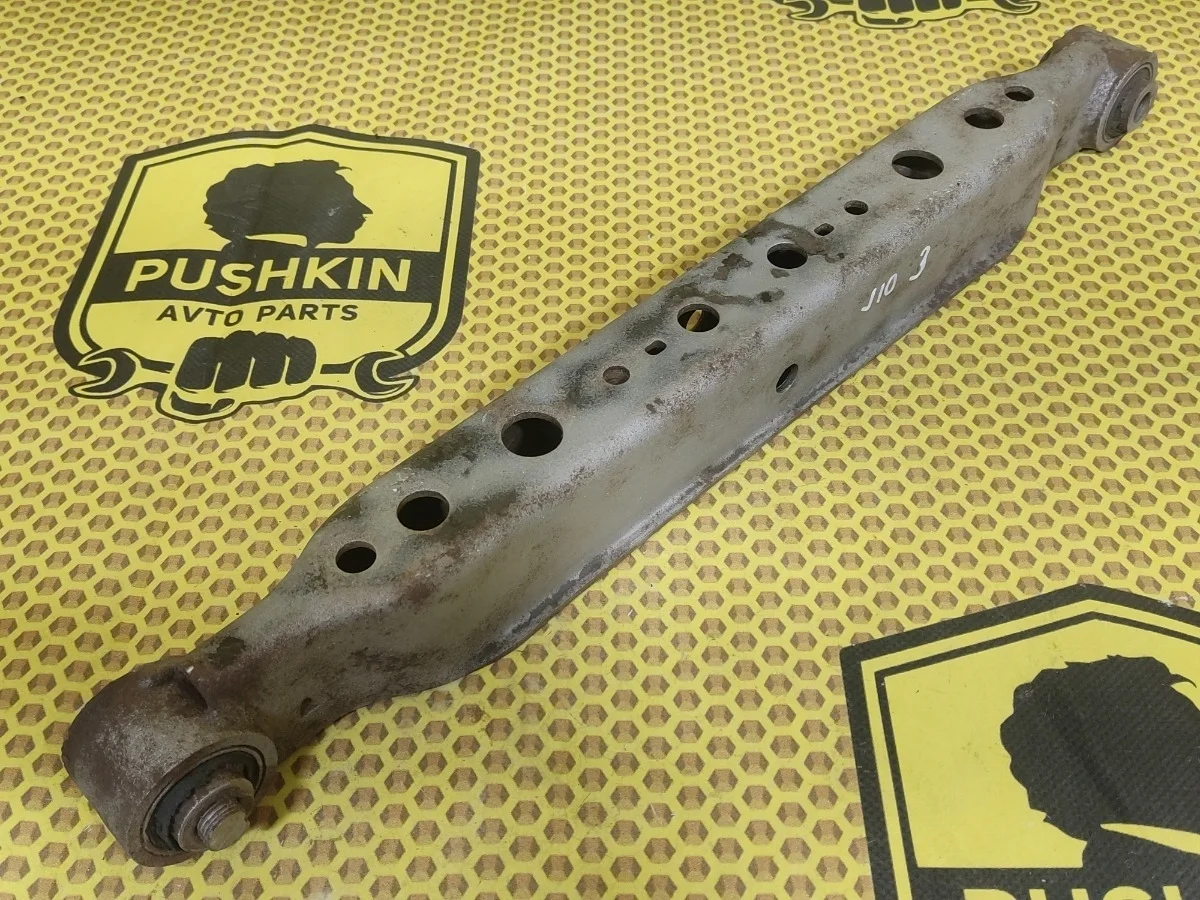 Рычаг поперечный нижний Nissan Qashqai 2008 55111JD00A J10E K9K, задний левый