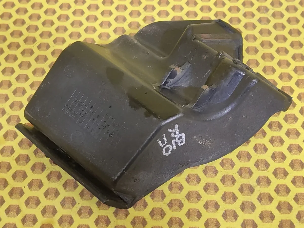Кронштейн бампера Nissan Almera Classic 2006 6204495F0B B10 QG16DE, передний правый
