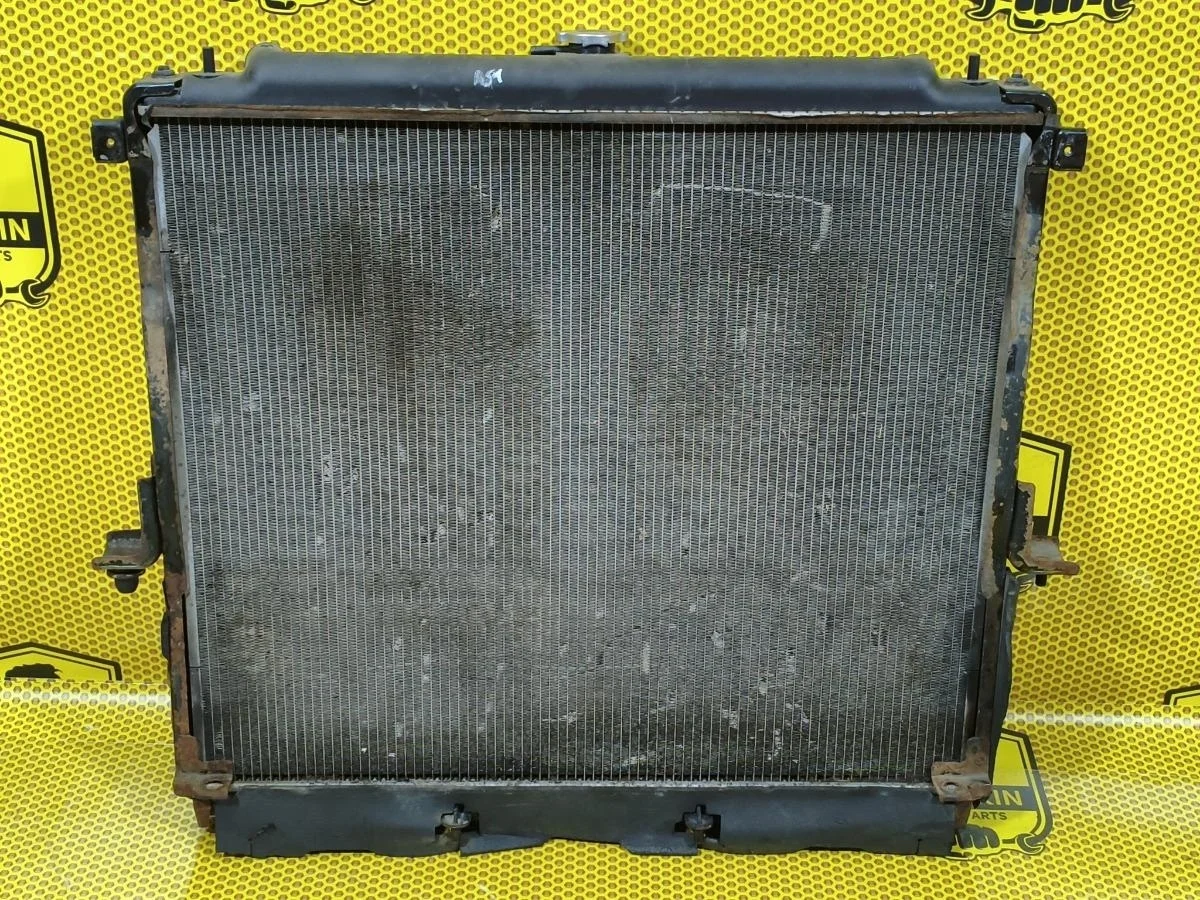 Радиатор основной Nissan Pathfinder 2006 21460EB80A R51 VQ40DE