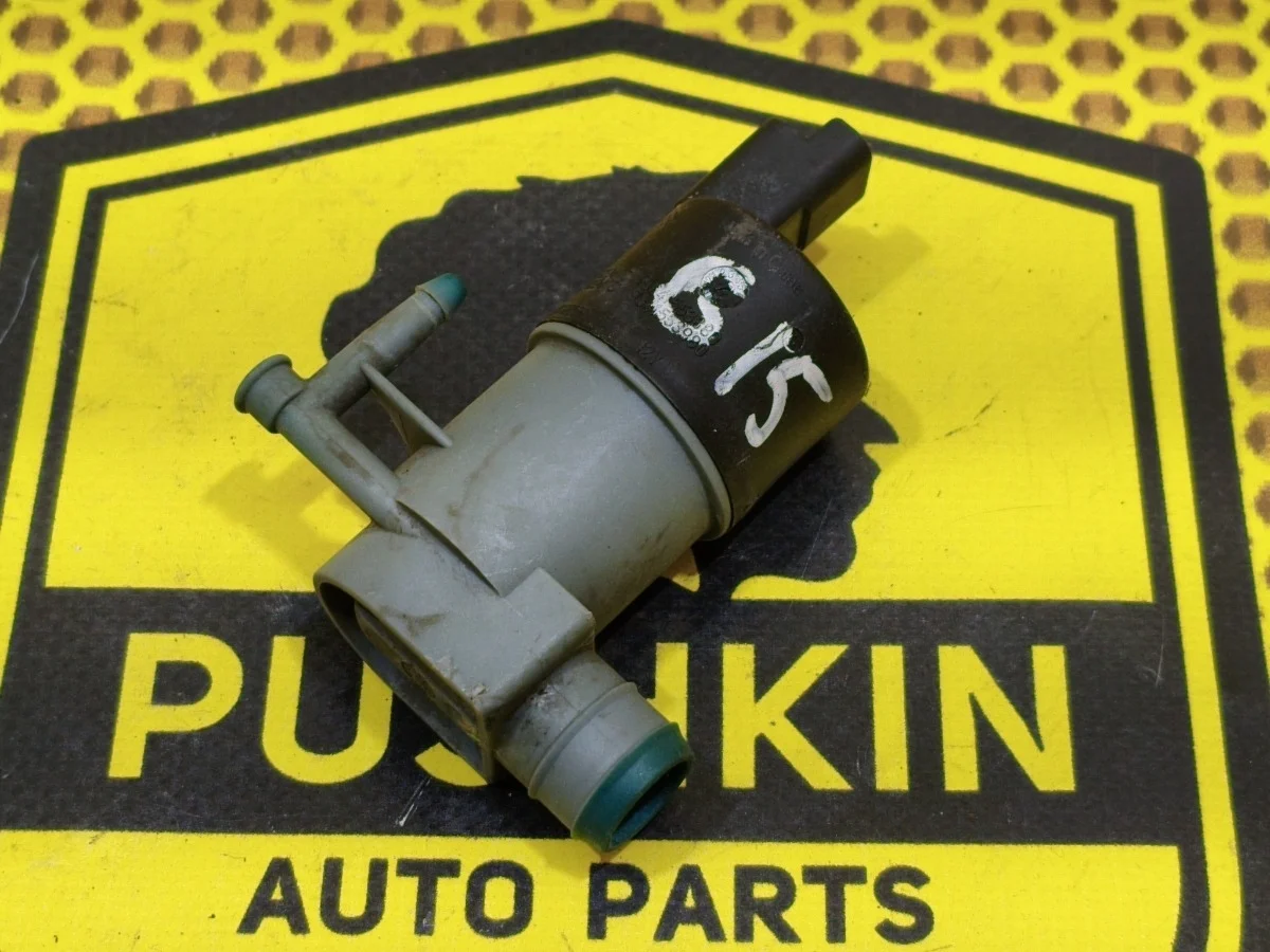 Насос омывателя лобового стекла Nissan Almera 2015 28920EB300 G15 K4M