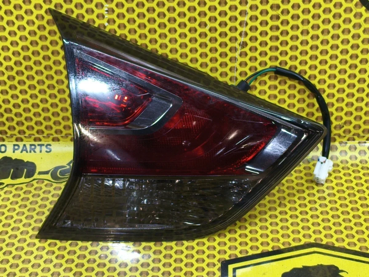 Фонарь крышки багажника Nissan X-Trail 2016 265554CA1B T32 MR20DD, левый