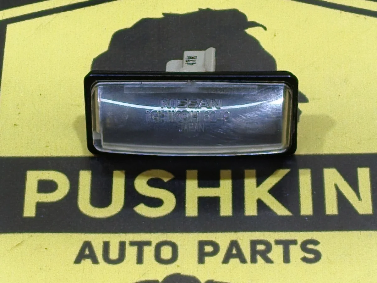 Подсветка номера Nissan Almera 2015 265109Y00A G15 K4M, левая