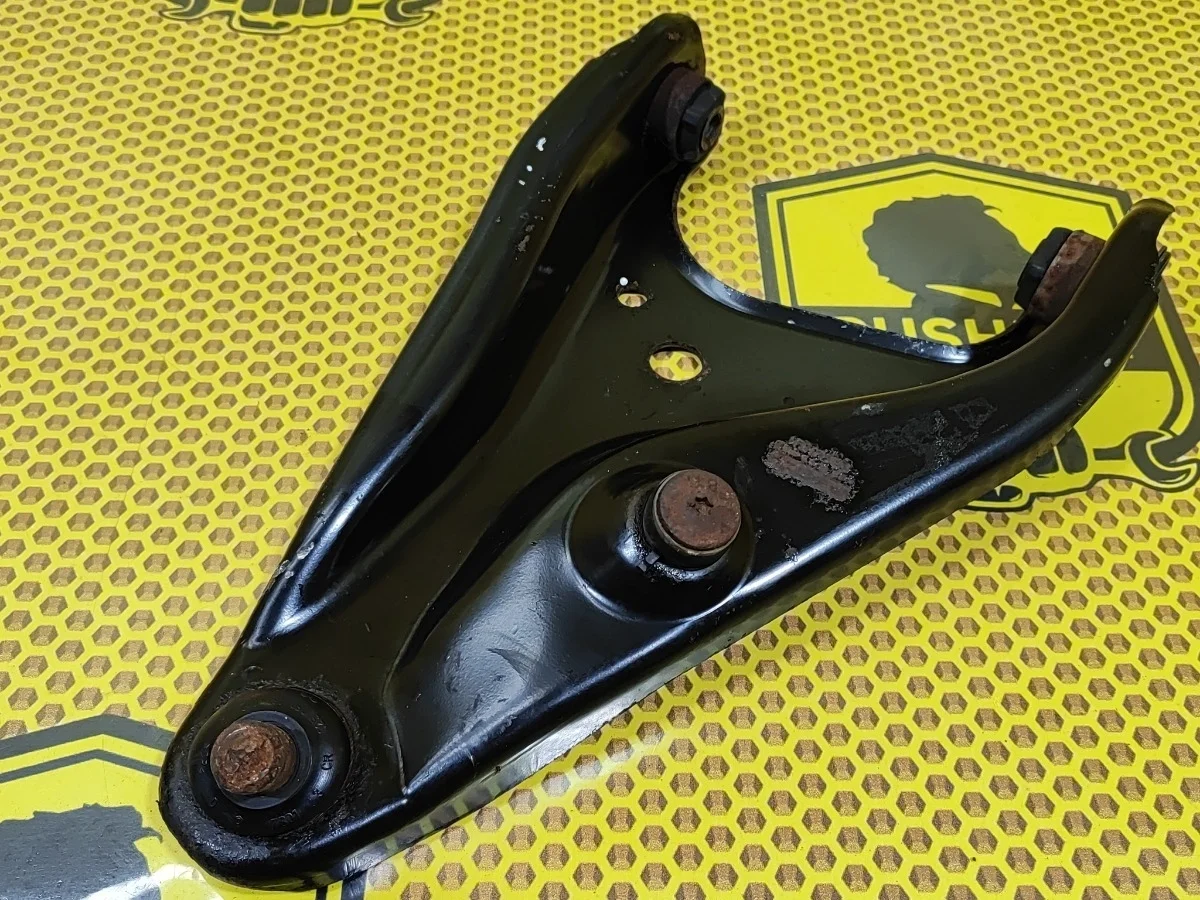 Рычаг нижний Nissan Almera 2015 5450100Q1H G15 K4M, передний левый