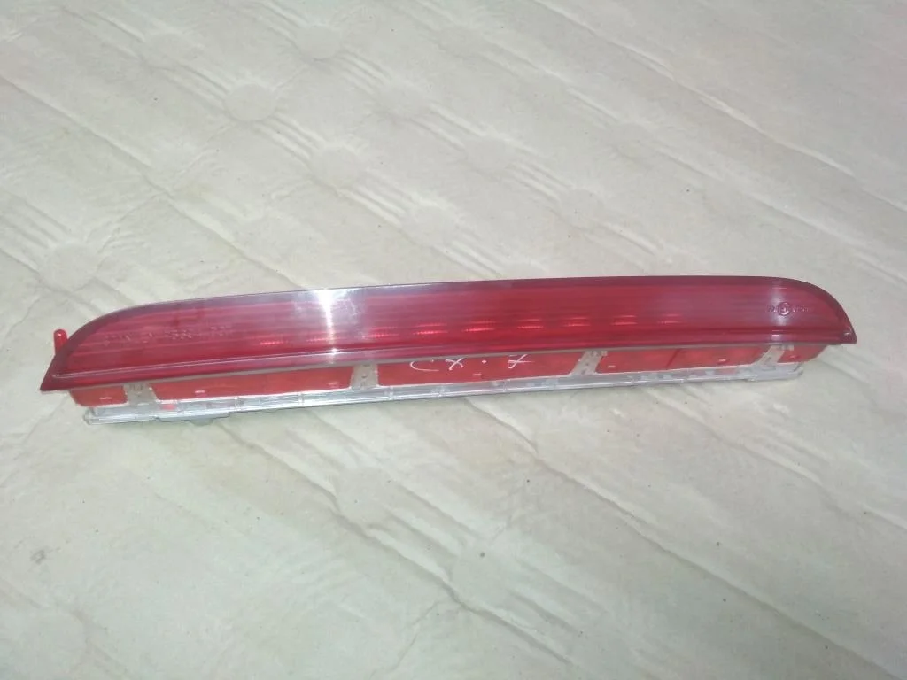 Б.у. стоп-сигнал в багажник MAZDA CX7 ER8 MAZDA CX7 ER8