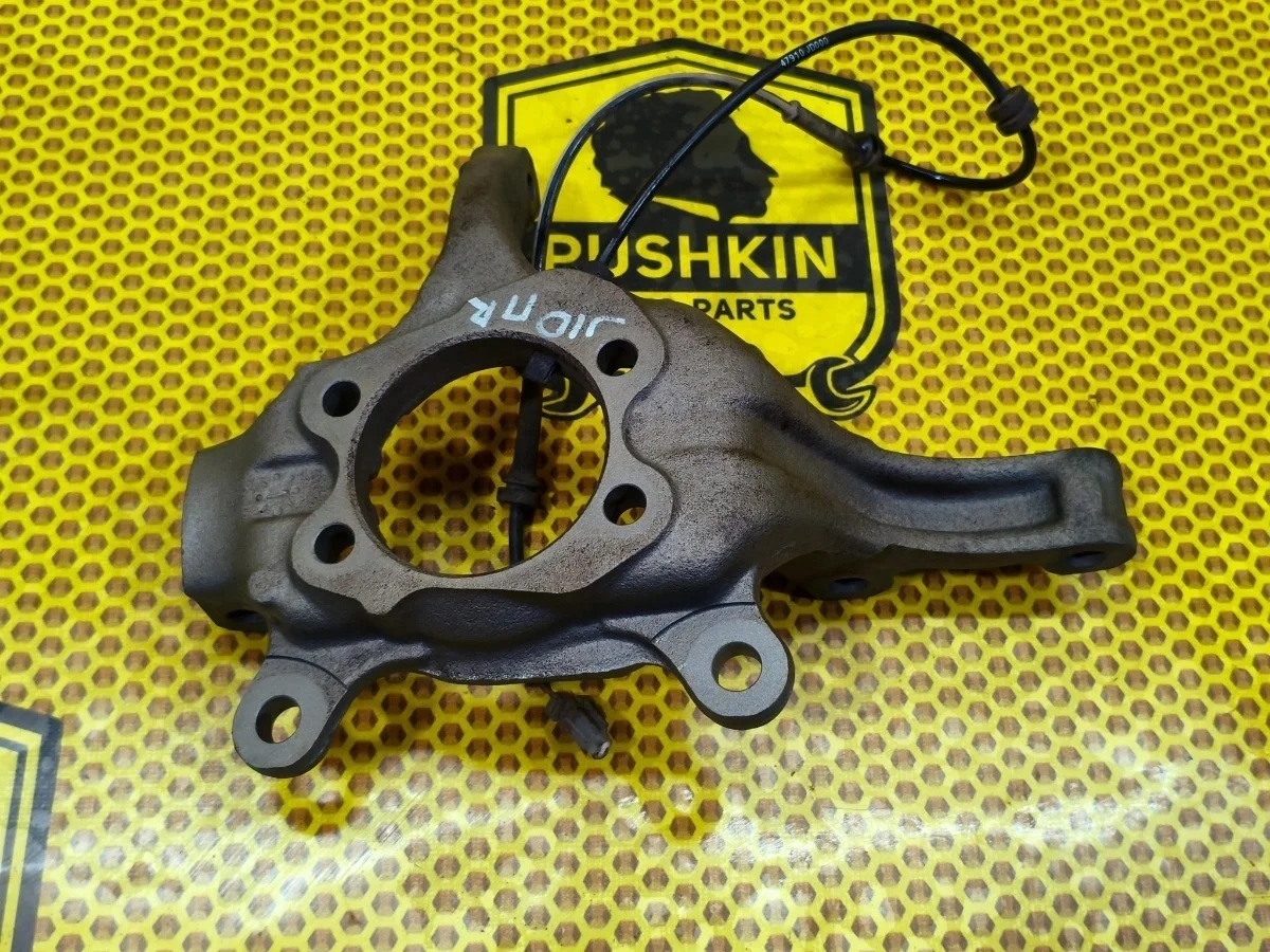 Кулак поворотный Nissan Qashqai 2008 40014JD000 J10 HR16DE, передний правый