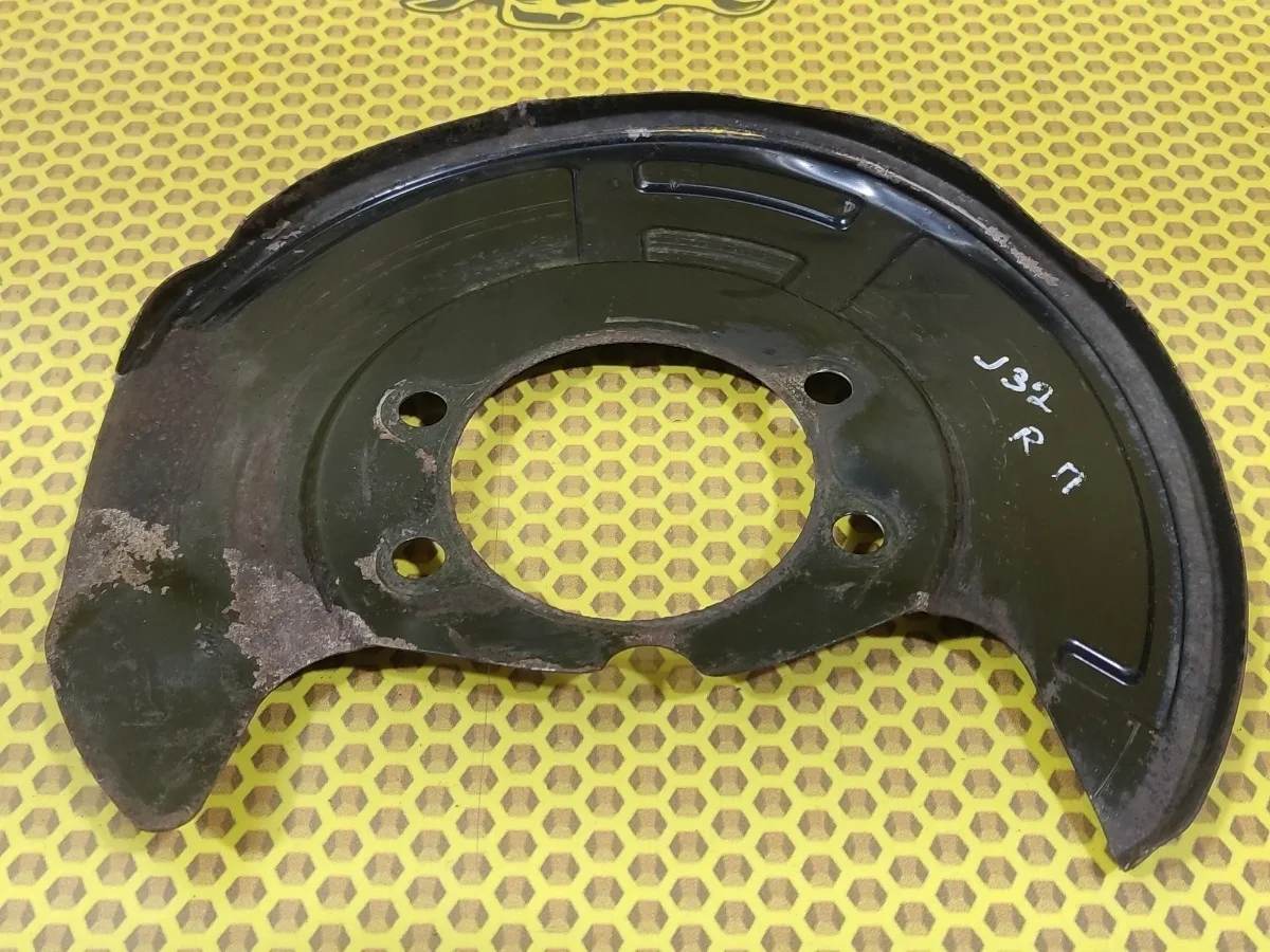 Пыльник тормозного диска Nissan Teana 2012 41151JN90A J32 VQ25DE, передний правый