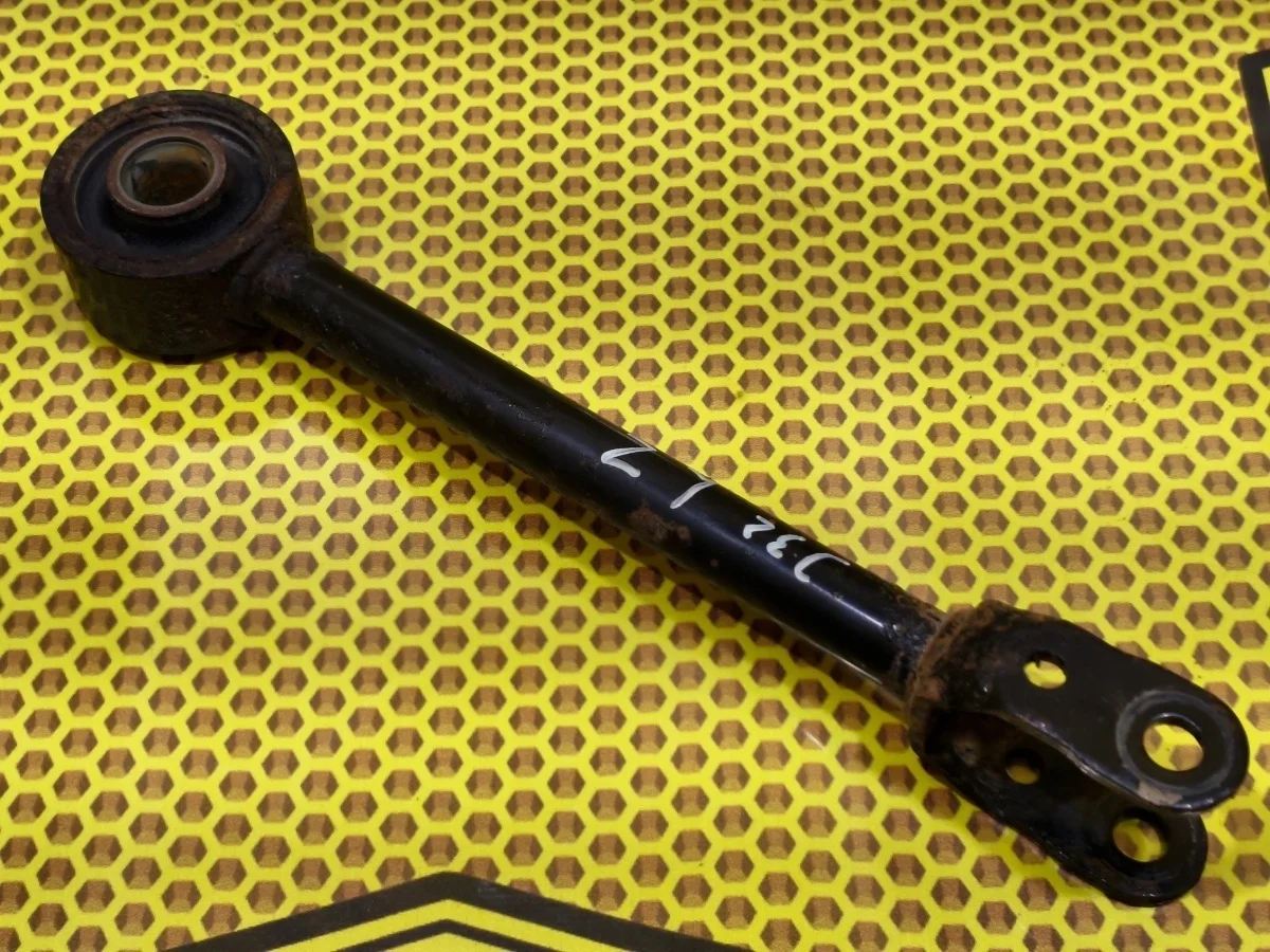 Рычаг продольный Nissan Teana 2012 55110JN00A J32 VQ25DE, задний левый