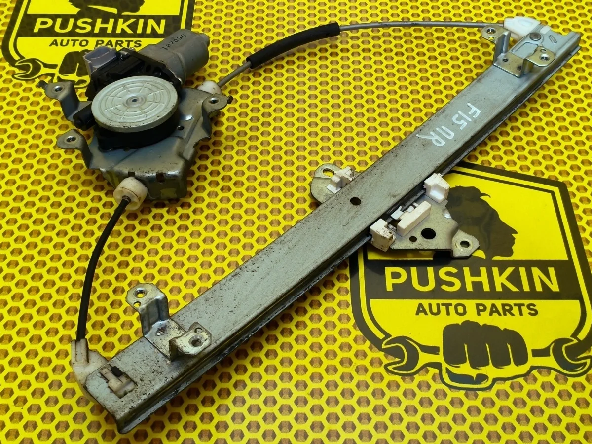 Стеклоподъемник Nissan Juke 2011 807201KA0A F15 MR16DDT, передний правый