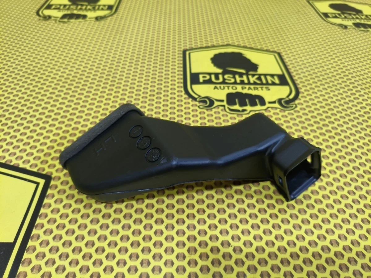 Воздуховод отопителя верхний Nissan Juke 2014 278311KZ0A F15 HR16DE, левый