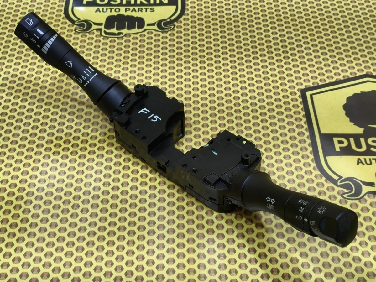 Переключатель подрулевой Nissan Juke 2014 255601KK0A F15 HR16DE