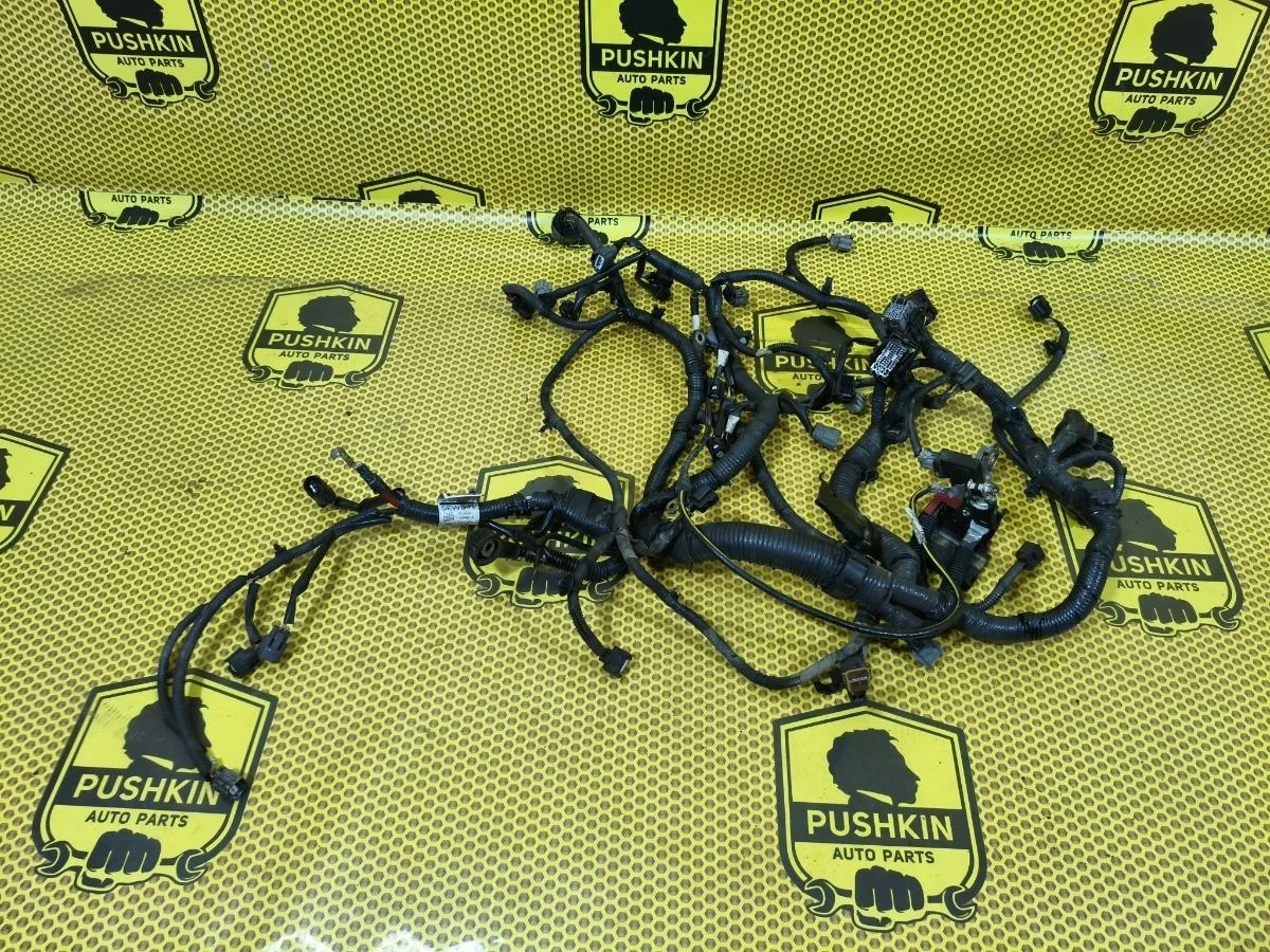 Проводка двигателя Nissan Juke 2014 240111KA2C F15 HR16DE