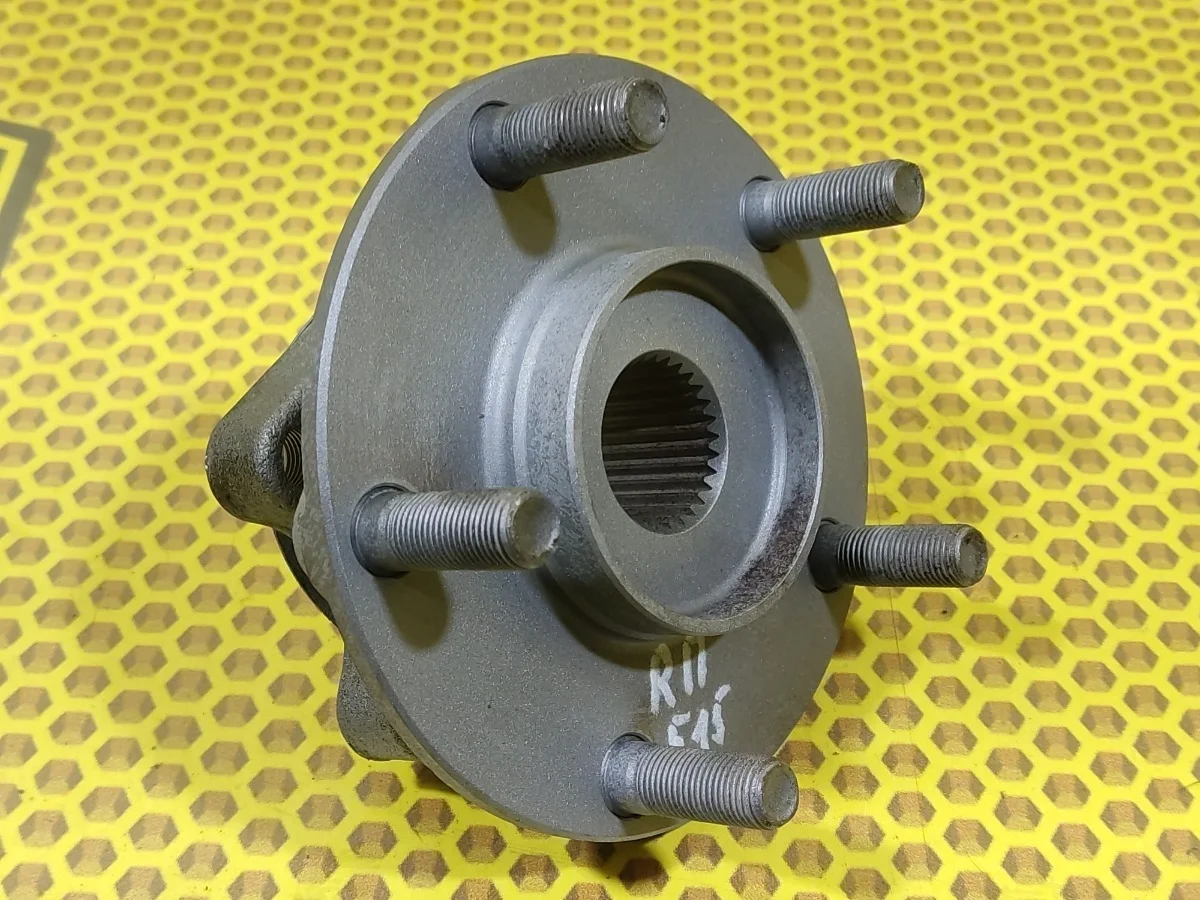 Ступица Nissan Juke 2014 402021KA0A F15 HR16DE, передняя правая