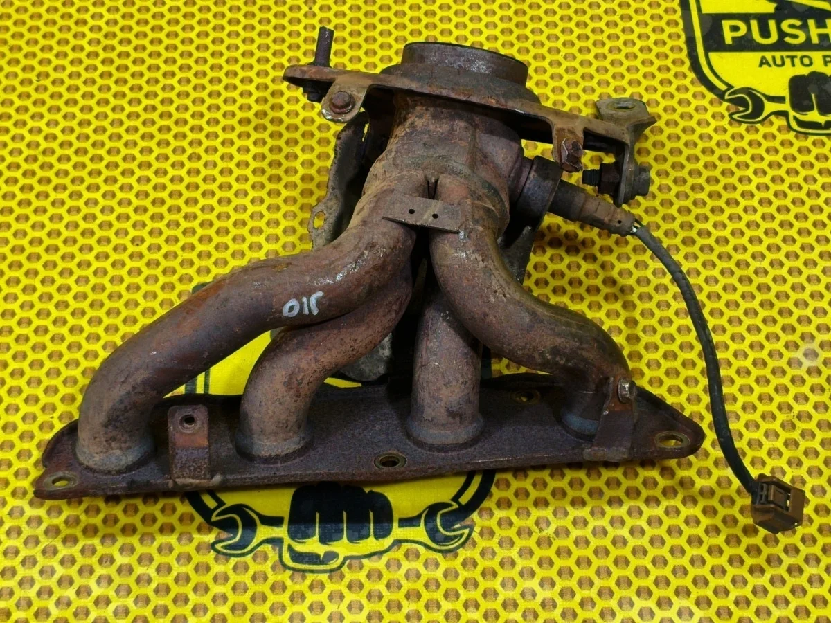 Коллектор выпускной Nissan Qashqai 2012 140021KT0A J10 HR16DE