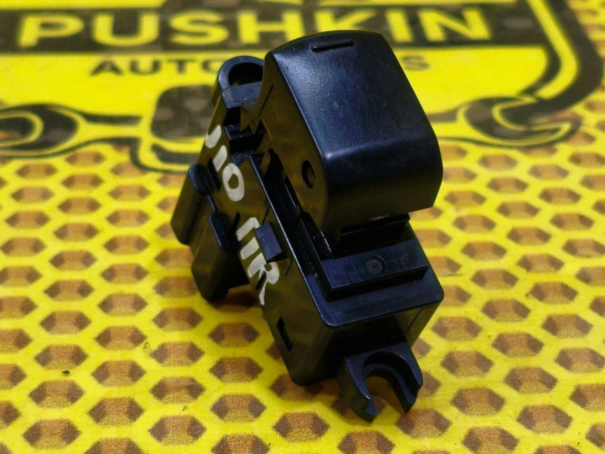 Кнопка стеклоподъемника Nissan Qashqai 2012 25411BR00A J10 HR16DE, передняя правая