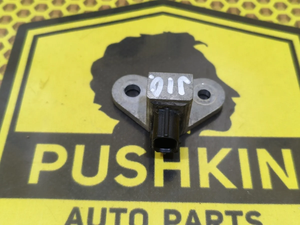 Датчик удара AIRBAG SRS Nissan Qashqai 2011 K88301GZ0A J10 MR20DE, правый