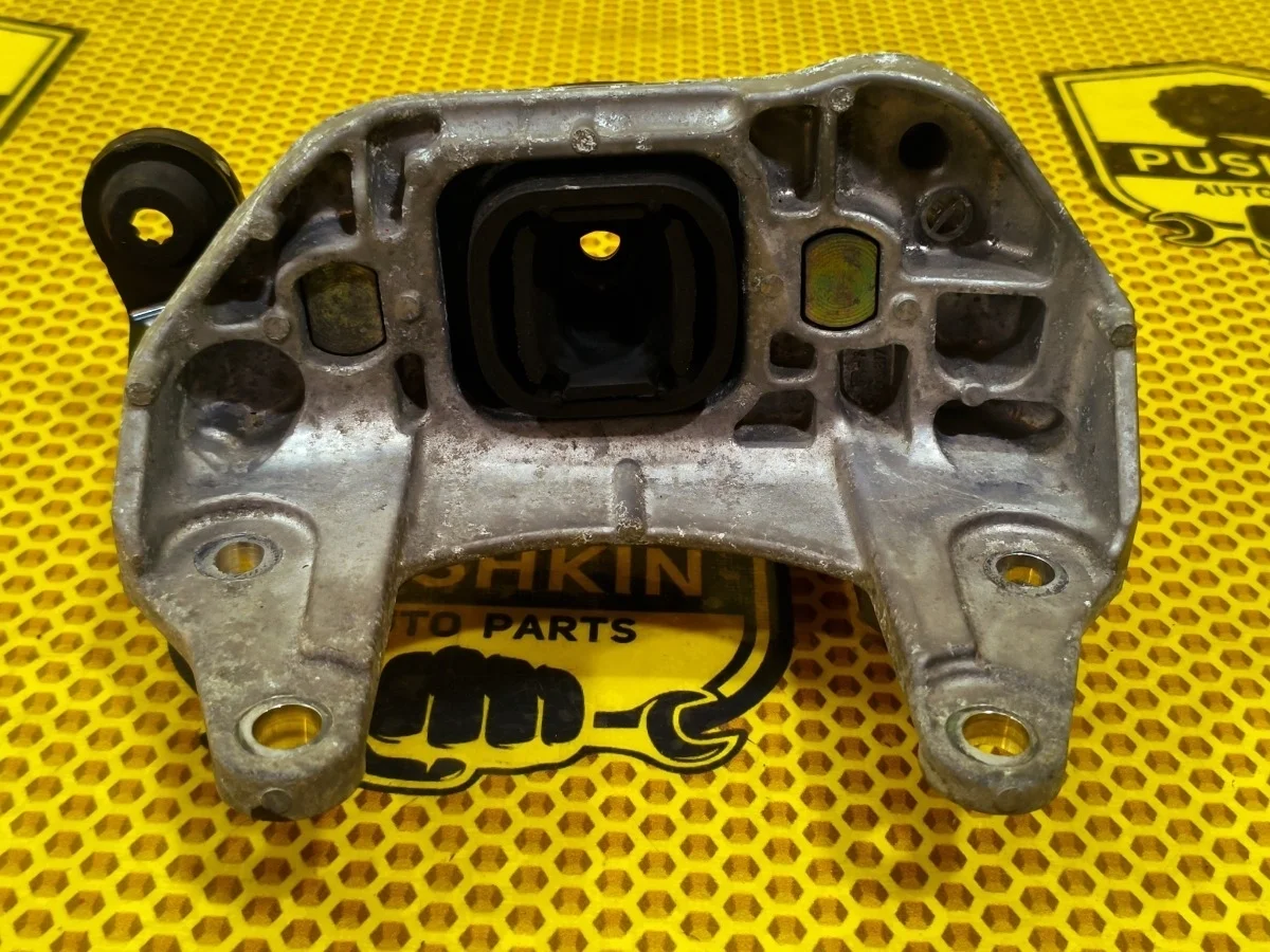 Опора двигателя Nissan Qashqai 2018 112204BB0A J11 MR20DD, левая