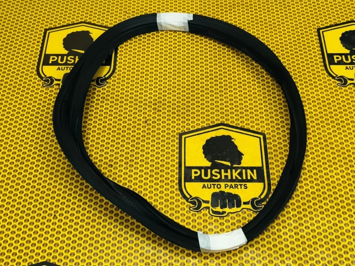 Уплотнитель багажника Nissan Teana 2013 84830JN00A J32 VQ25DE