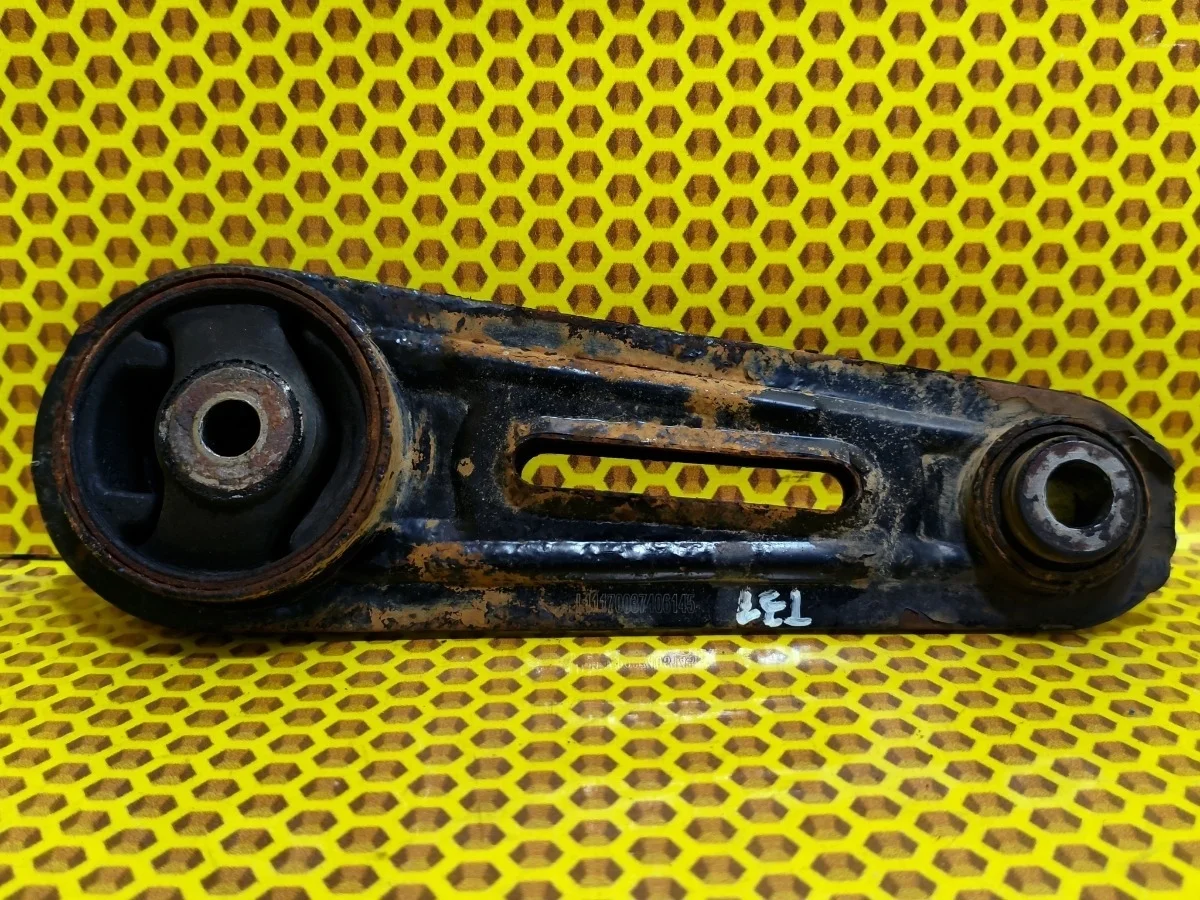 Опора двигателя нижняя Nissan X-Trail 2007 11360JD00A T31 QR25DE