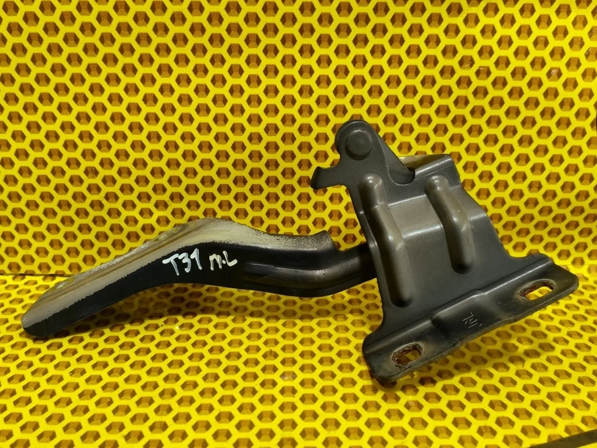 Петля капота Nissan X-Trail 2007 65401JG000 T31 QR25DE, левая