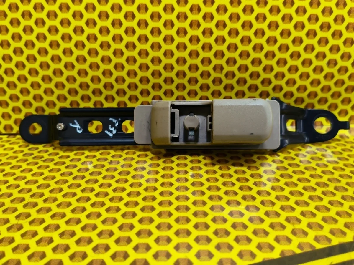 Механизм регулировки ремня Nissan X-Trail 2007 87824JG000 T31 QR25DE, передний правый