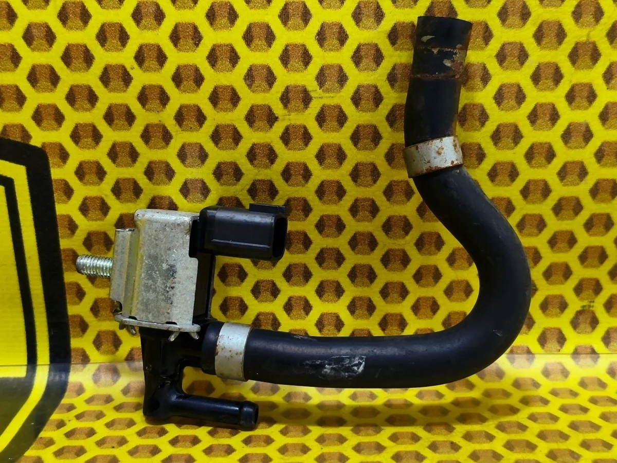 Клапан электромагнитный впускного коллектора Nissan Sentra 2015 149301KA0A B17 HR16DE