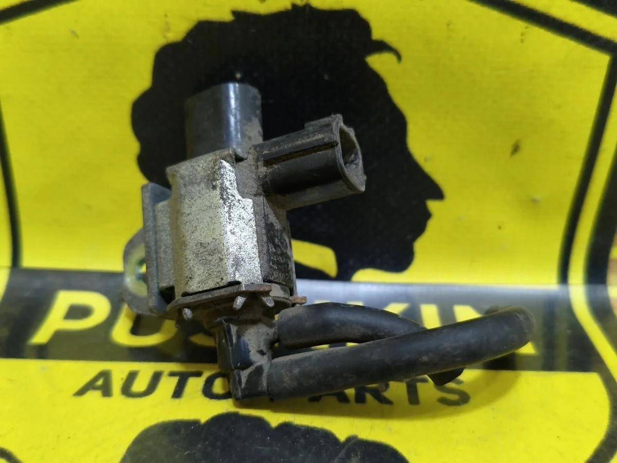 Клапан электромагнитный Nissan Teana 2011 149558J10A J32 VQ35DE