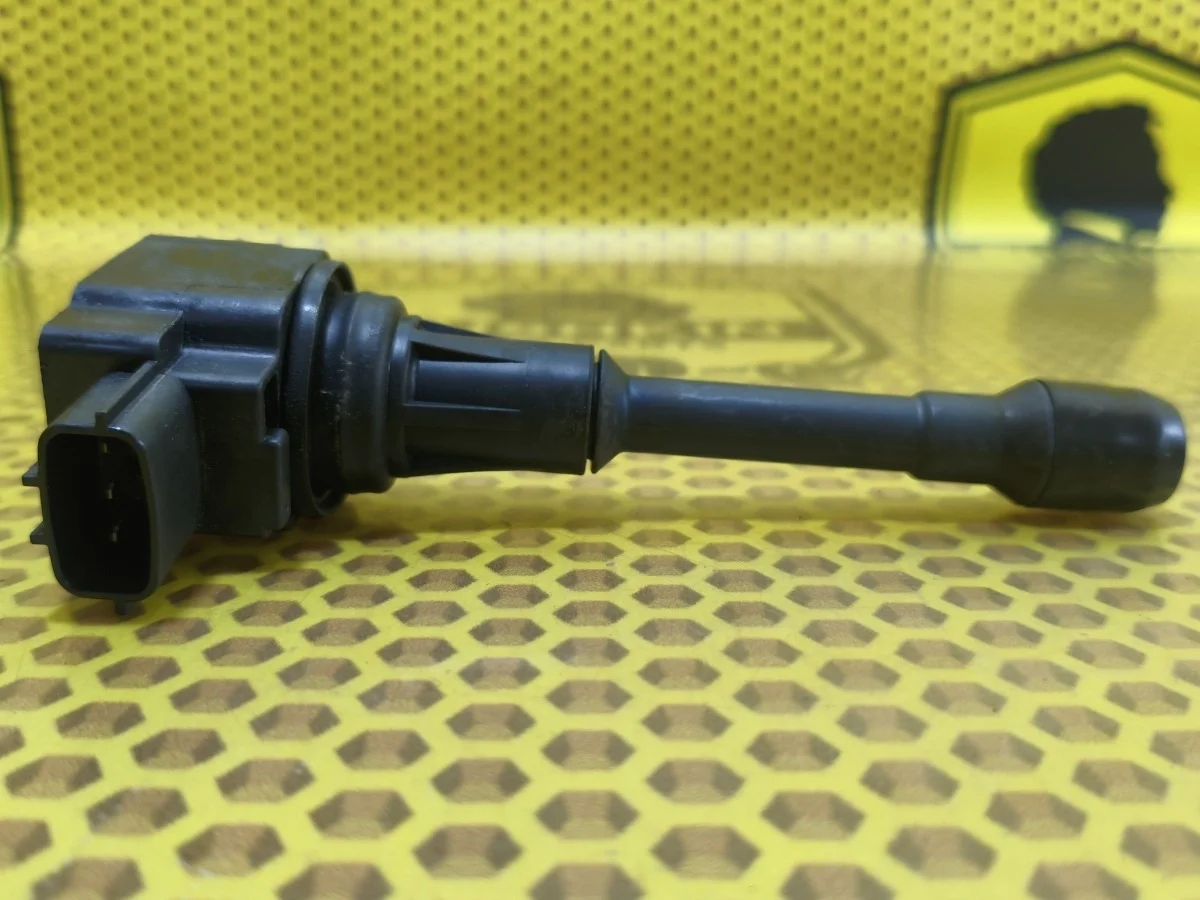 Катушка зажигания Nissan Qashqai 2011 22448JA00C J10 MR20DE