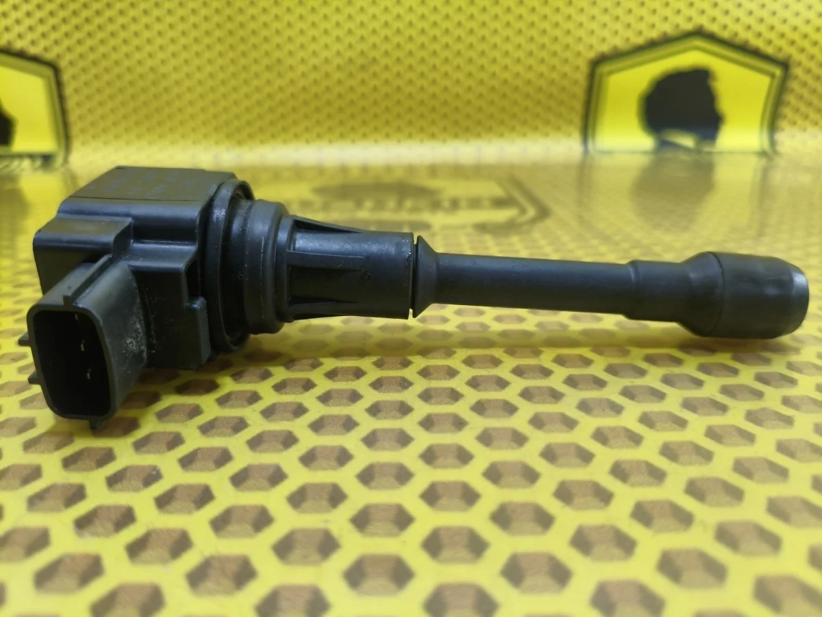 Катушка зажигания Nissan Qashqai 2011 22448JA00C J10 MR20DE