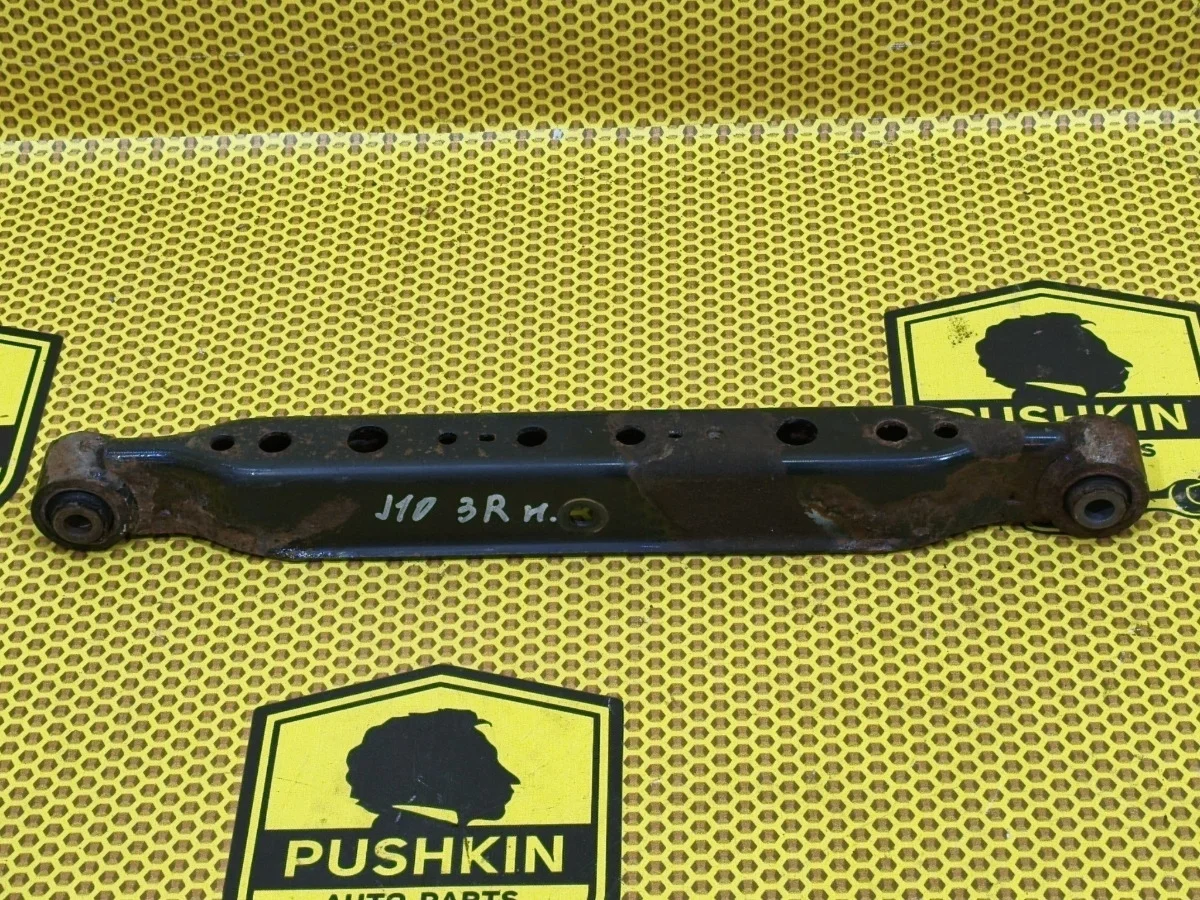 Рычаг поперечный нижний Nissan Qashqai 2011 55110JD000 J10 MR20DE, правый