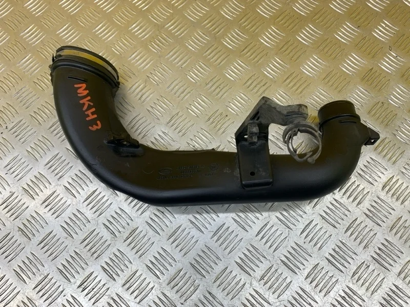 Патрубок воздушного фильтра Land Rover Range Rover Evoque I (2011-2018) 2011 LR022464 2.2 D 224DT