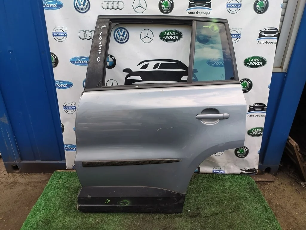 Дверь задняя левая VW Tiguan 2008-2017 5N0833055A