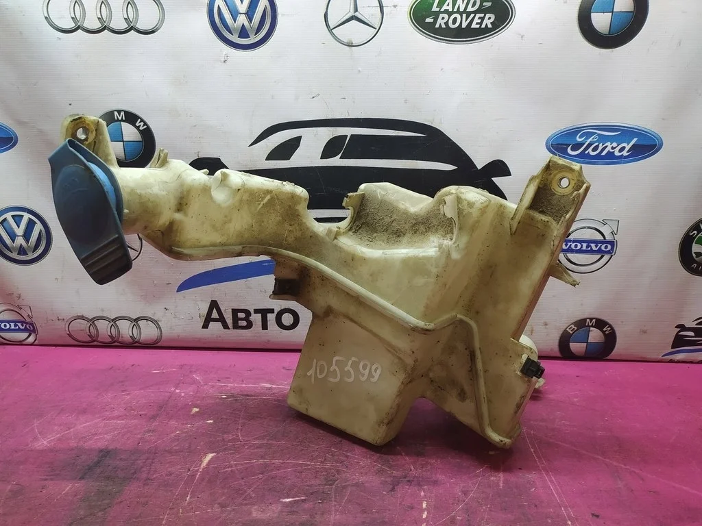 Бачок омывателя VW Passat B6 2005-2010 3C0955453P