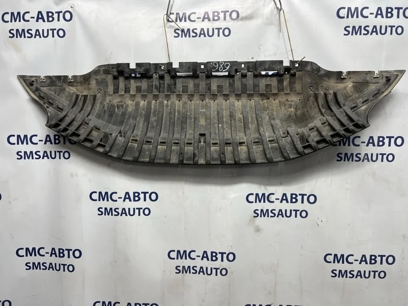 Пыльник бампера Audi A8 2017 4H0807611B D4 3.0 CRE