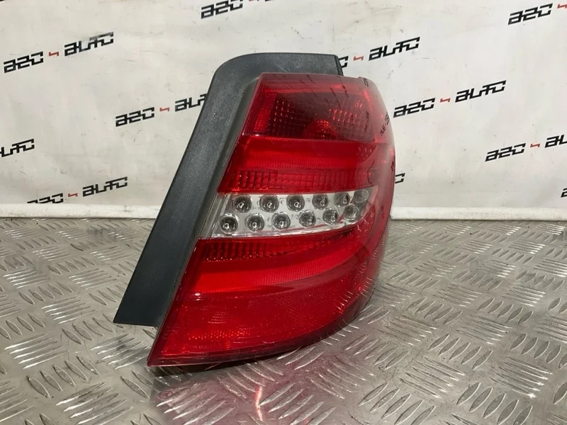Фонарь Mercedes B Class 2013 A2468200664 W246, правый