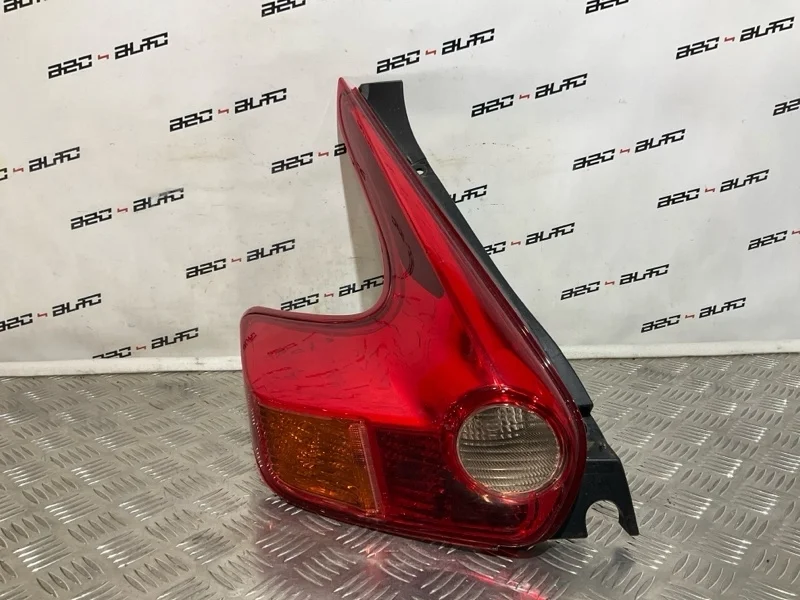 Фонарь Nissan Juke 2011 265551KA0A, левый