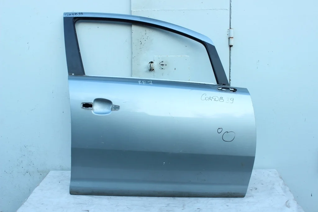 Дверь передняя правая Opel Corsa D CorДВ39