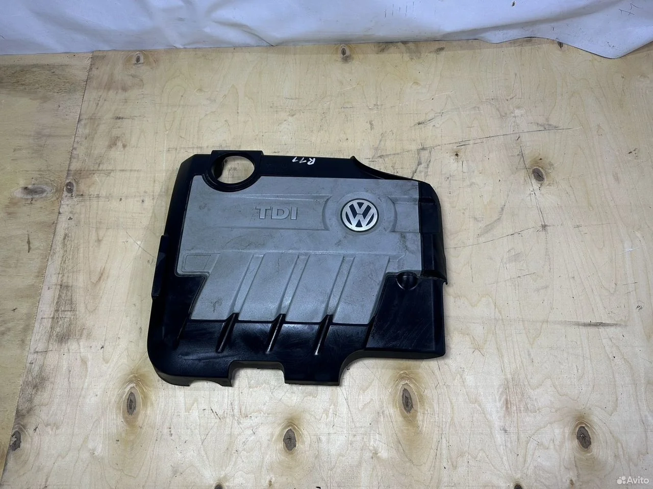 Декоративная крышка двс volkswagen passat b6