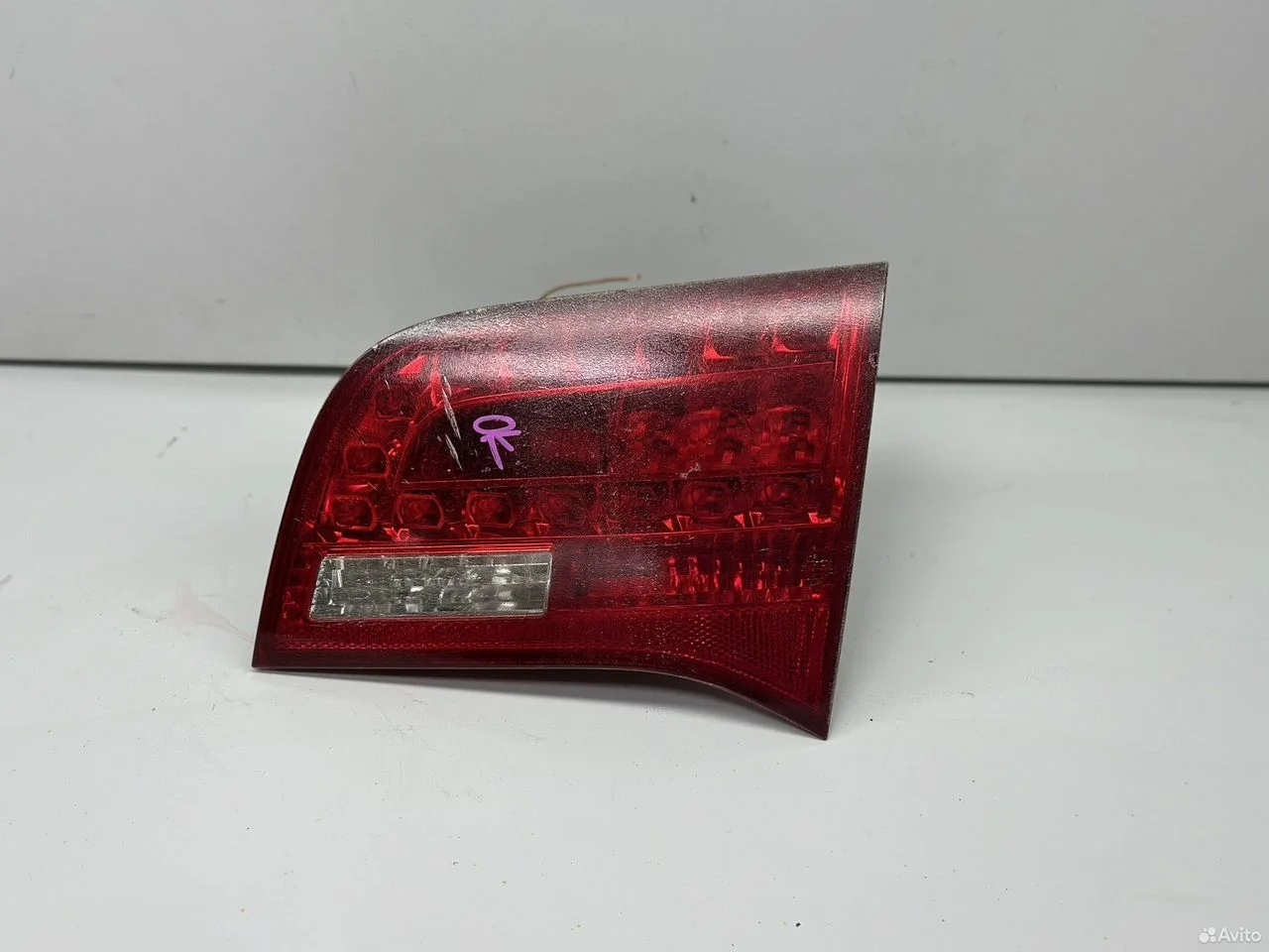 Фонарь правый в крышку audi a6 4f c6 avant