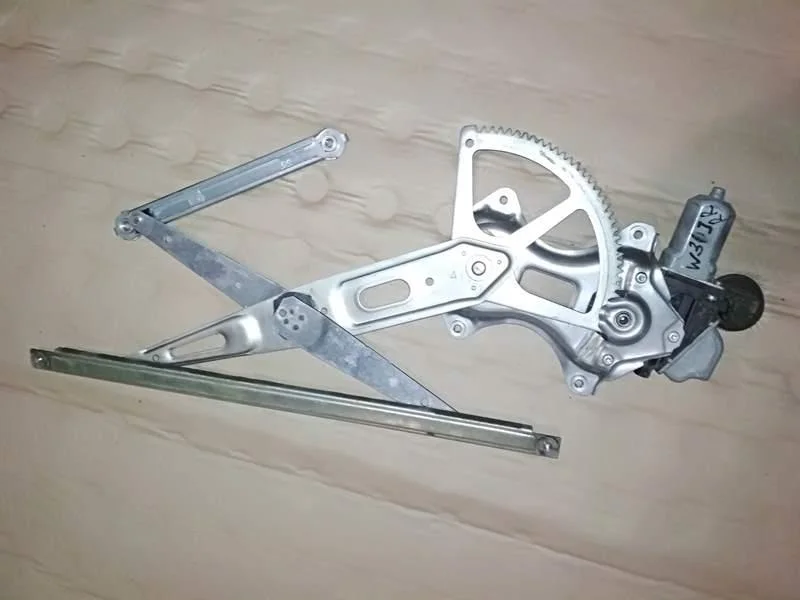 Б.у. стеклоподъемник TOYOTA PRIUS ZVW30 TOYOTA PRIUS ZVW30
