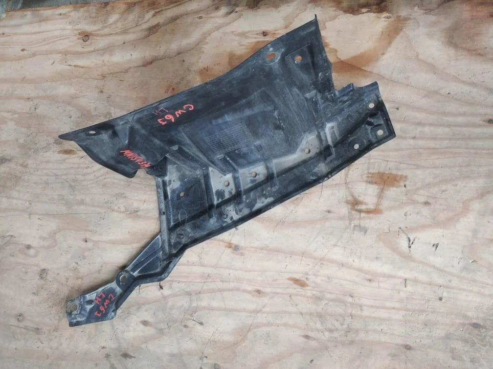 Б.у. пыльник двигателя MITSUBISHI OUTLANDER XL CW6W MITSUBISHI OUTLANDER XL CW6W