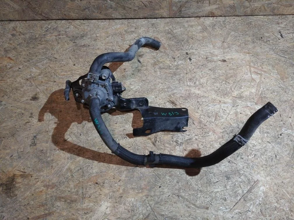Б.у. помпа инвертора TOYOTA PRIUS ZVW30 TOYOTA PRIUS ZVW30